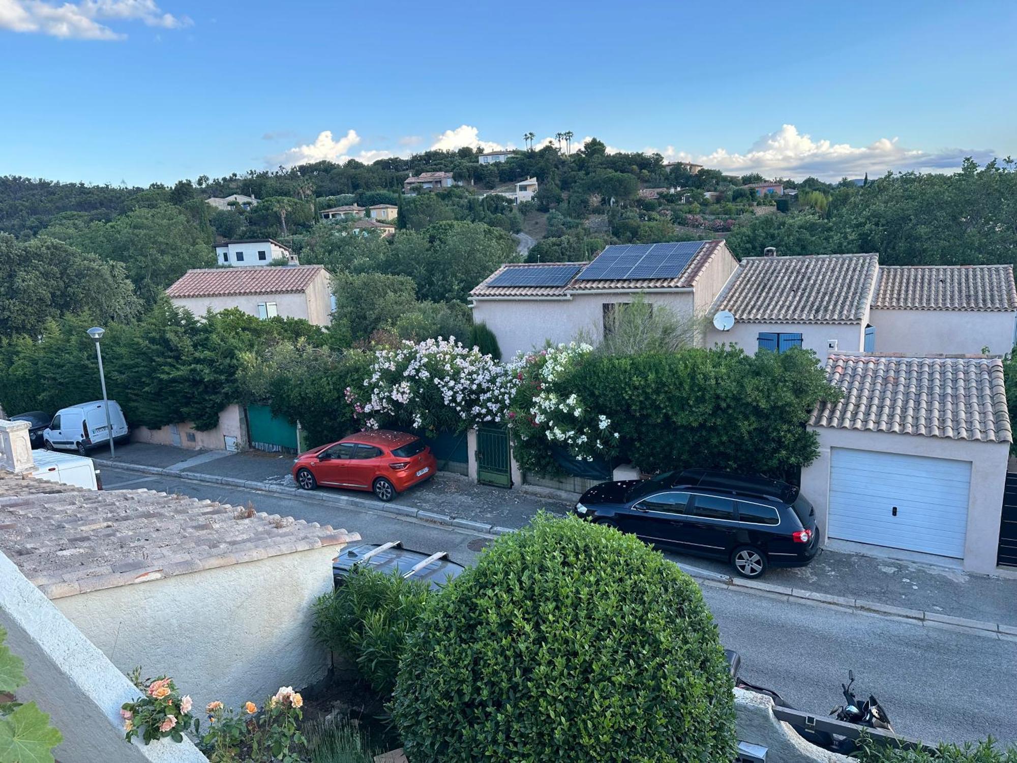 En Rez-de-jardin De *
